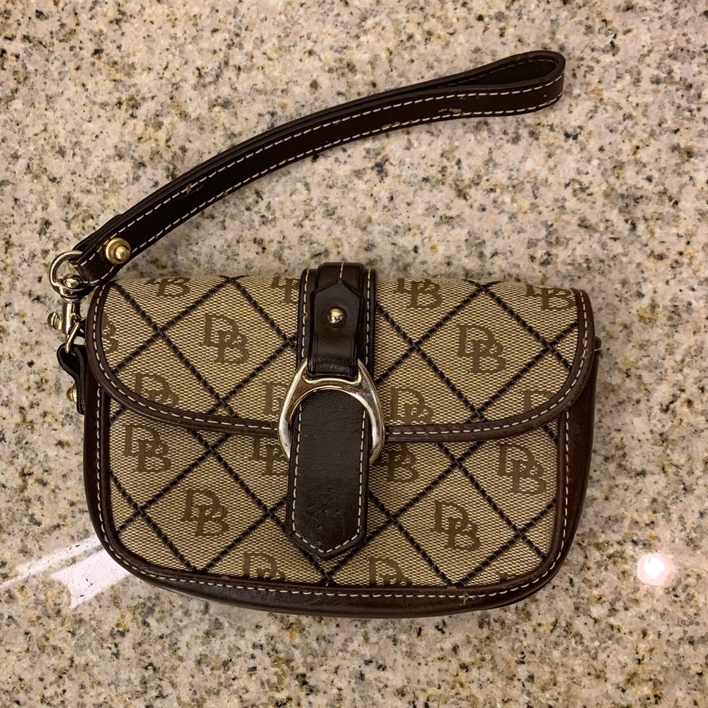 Dooney and Bourke wristlet